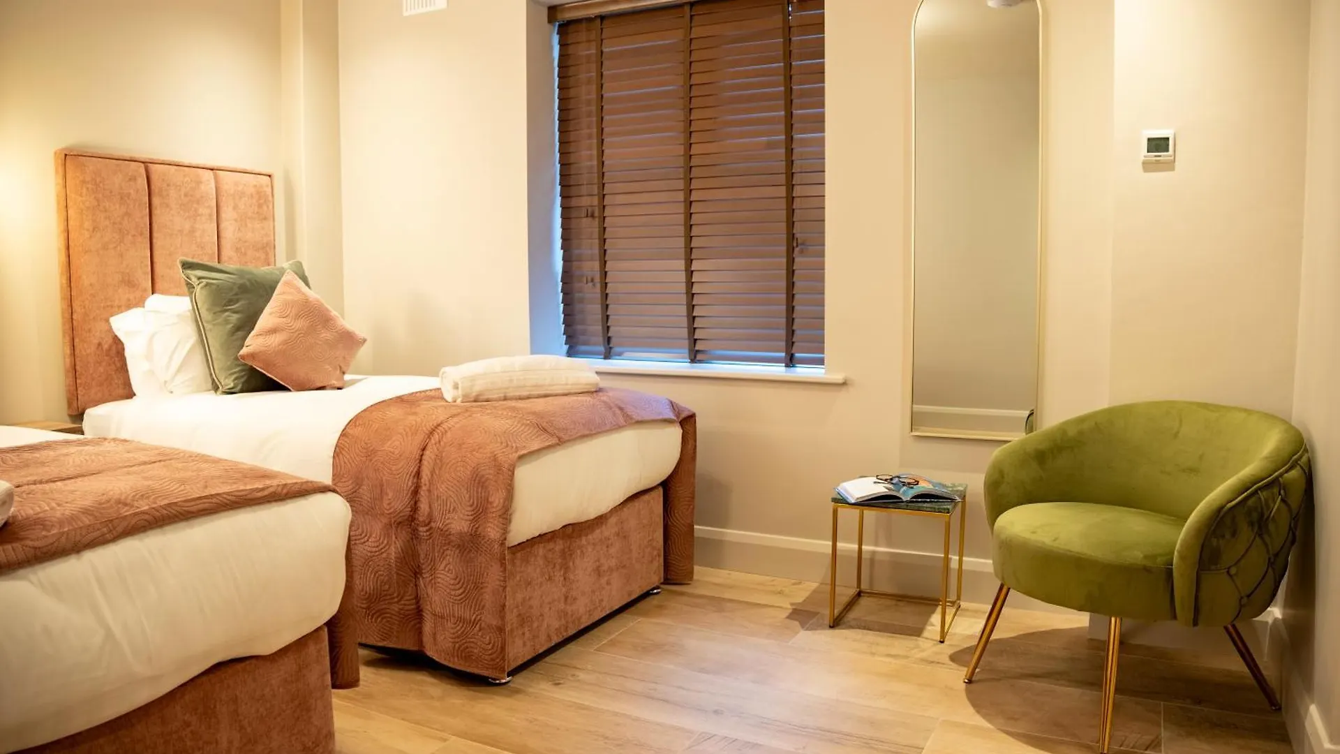 The Woodquay Townhouse Hotel Galway 0*,  Ireland